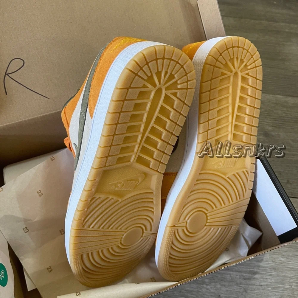 Air Jordan 1 Low Orange Olive 🍊 🫒 w - Picture 5 of 6